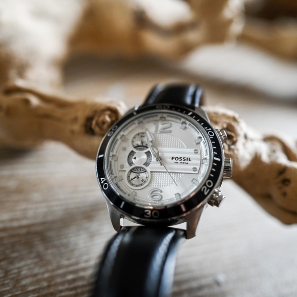 Fossil watch - leather band - Picture 2 of 6